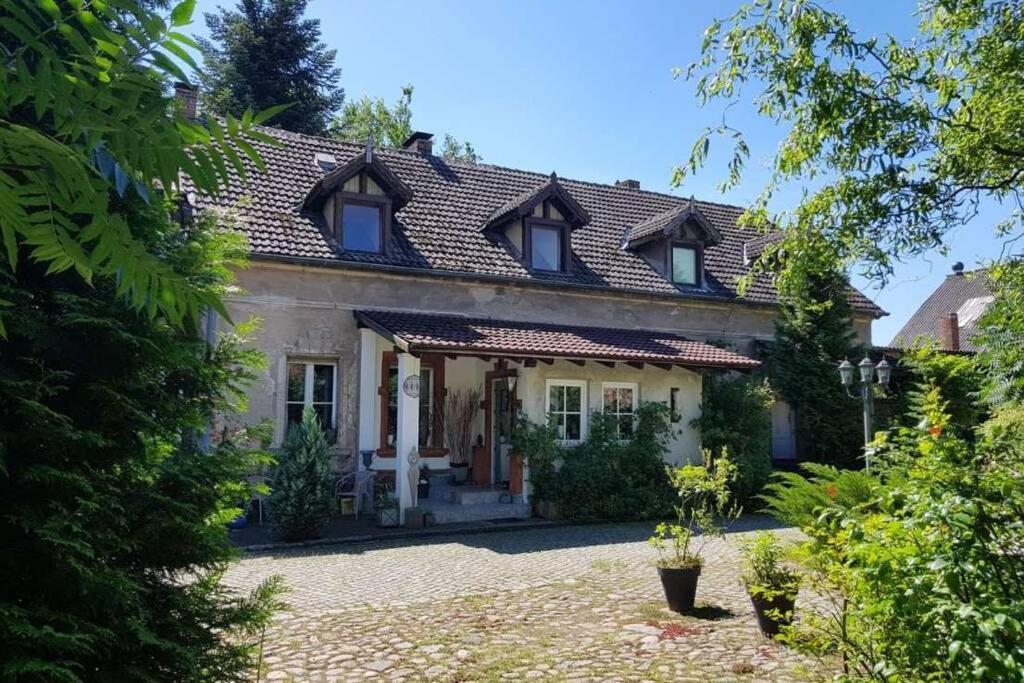 Kleine Galerie Apartment Fuer 3 Mit Kueche Kamin Netflix Parken Und Hofladen Steinhofel Exterior foto